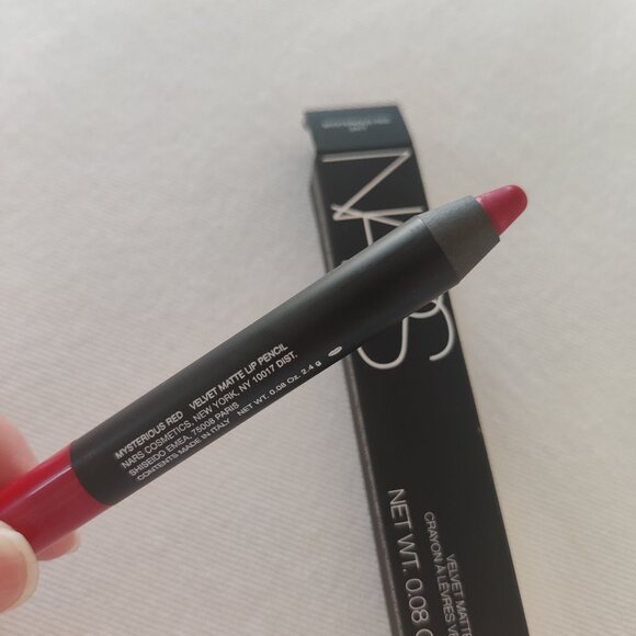 NARS Velvet Matte Lip Pencil Mysterious Red NEW - Picture 6 of 6